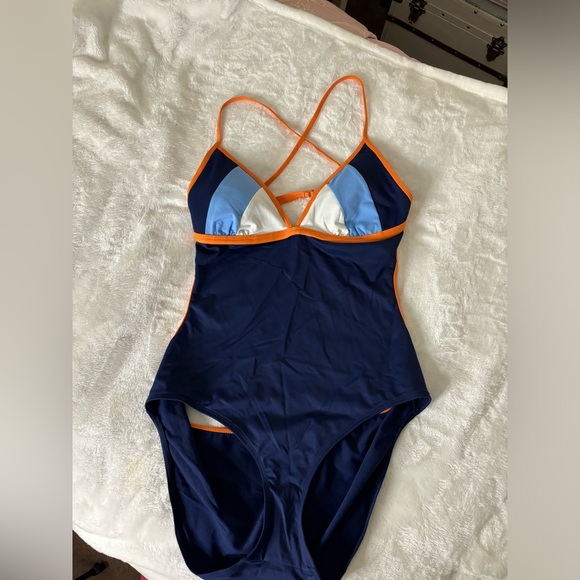 American Eagle Outfitters Other - American Eagle Women’s XL Swimsuit (NW0T)